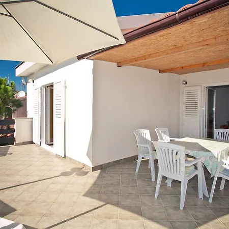 Apartment Vrgada